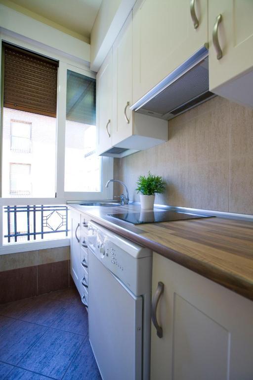 Apartamento Tirso De Molina Madri Quarto foto
